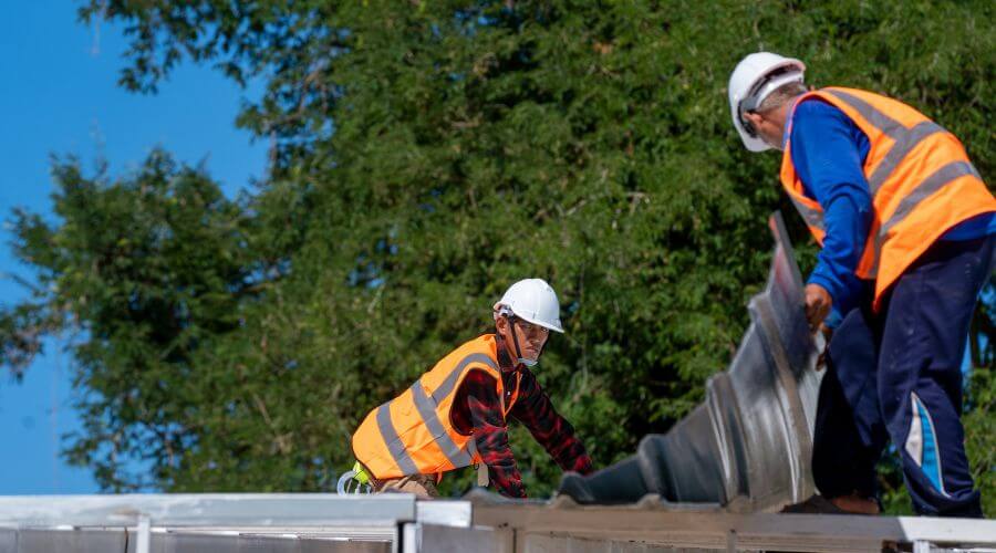 Professional new roof installation services in Cedarpines Park, CA